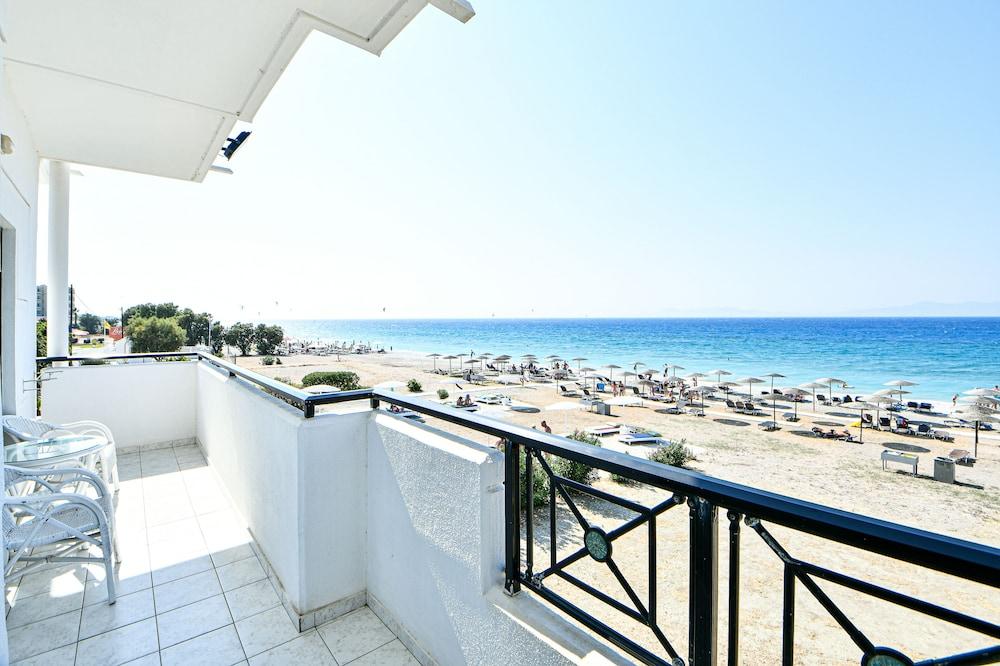 Forum Beach Lalyssos ภายนอก รูปภาพ